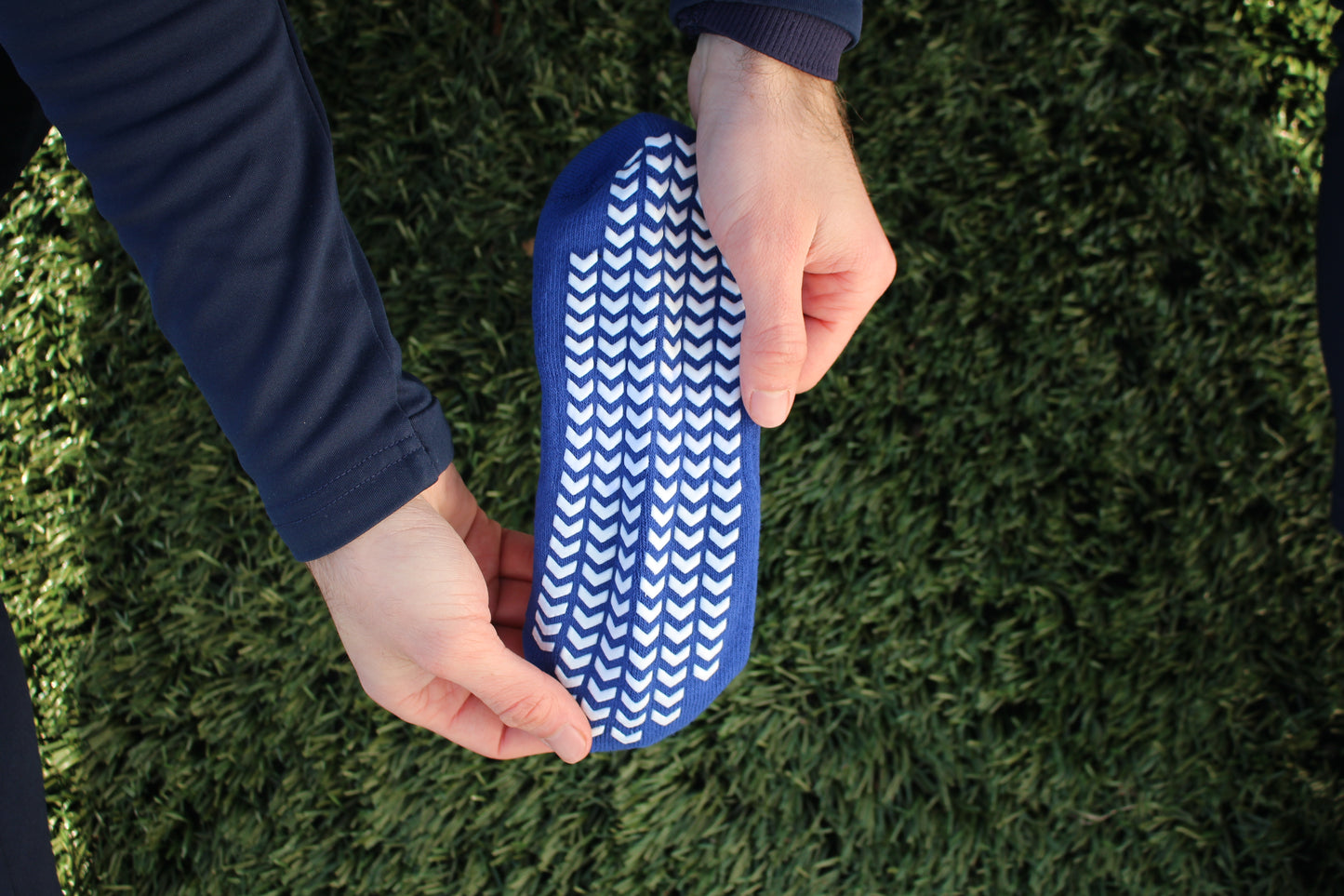 Elevate lightning grip socks - navy blue.