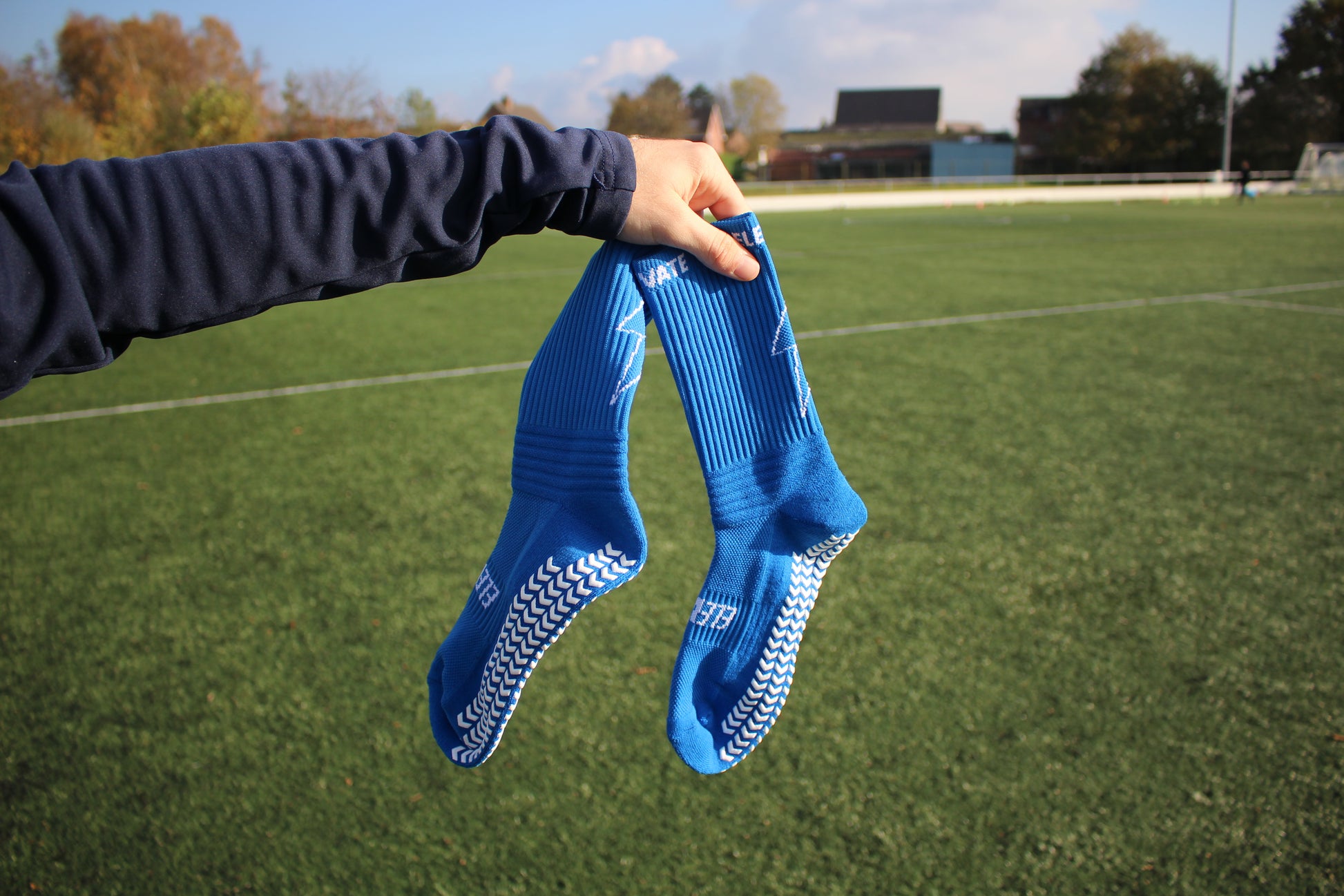Elevate Lightning Grip Socks - Blue.