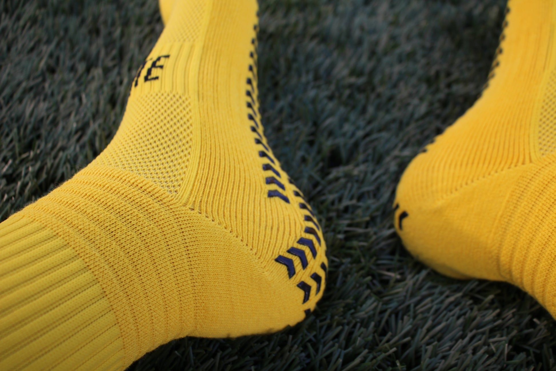 Elevate Grip Socks - Yellow.